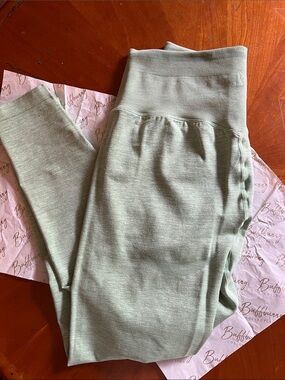 BuffBunny BBL Seamless Leggings in Sage L
